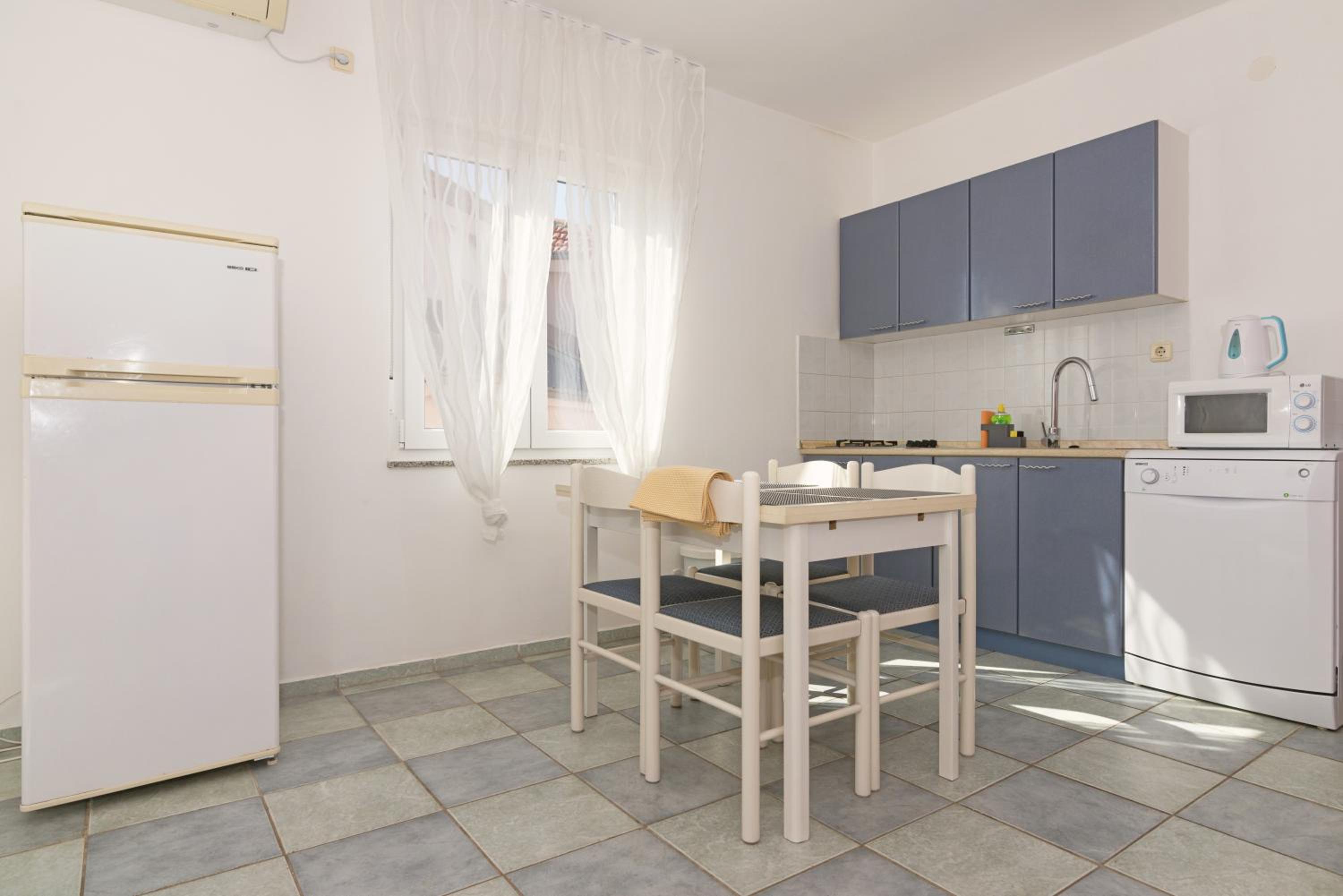 Apartments Villa Šeni
