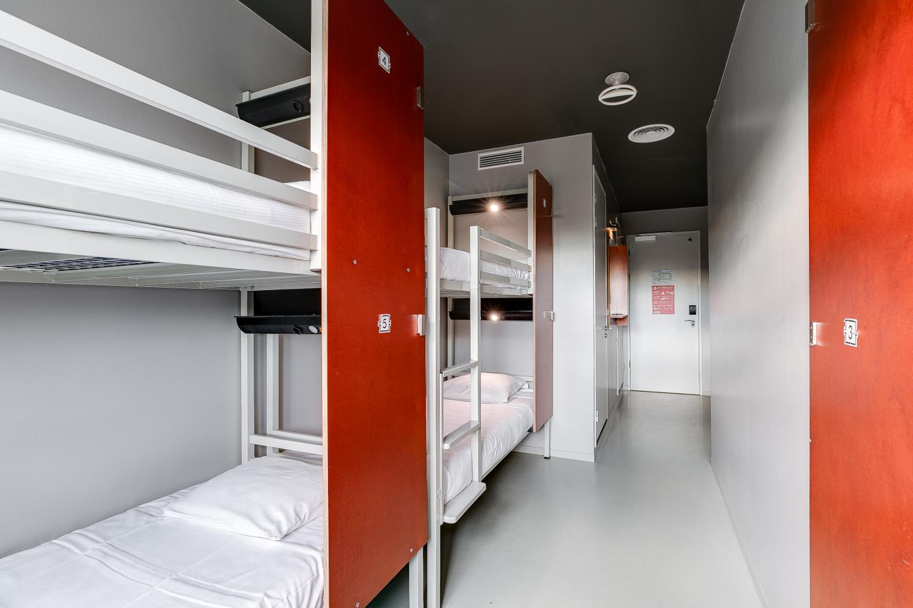 ClinkNOORD Hostel