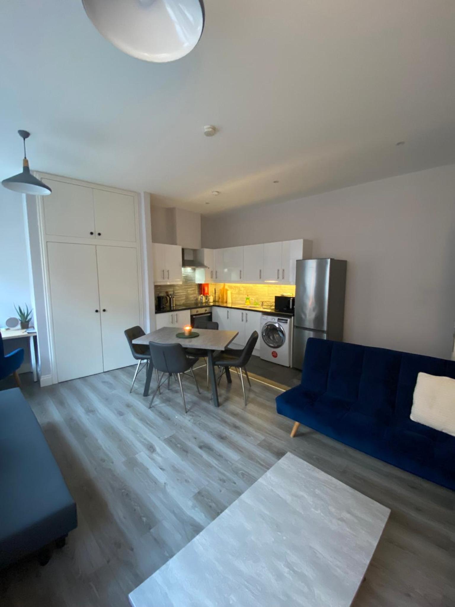 Modern and spacious city centre apartment