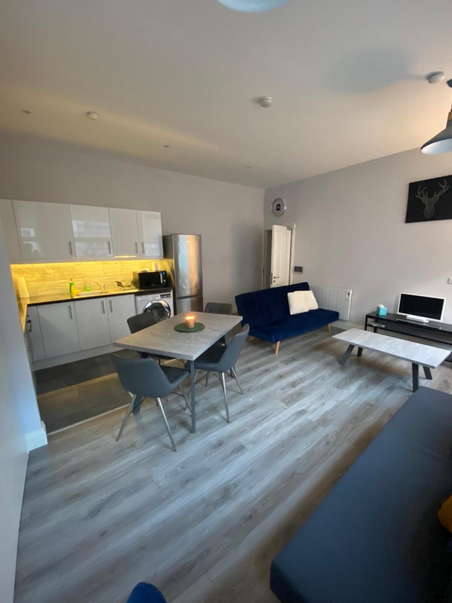 Modern and spacious city centre apartment