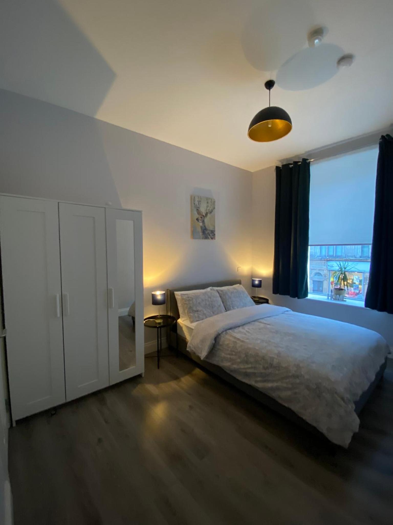 Modern and spacious city centre apartment