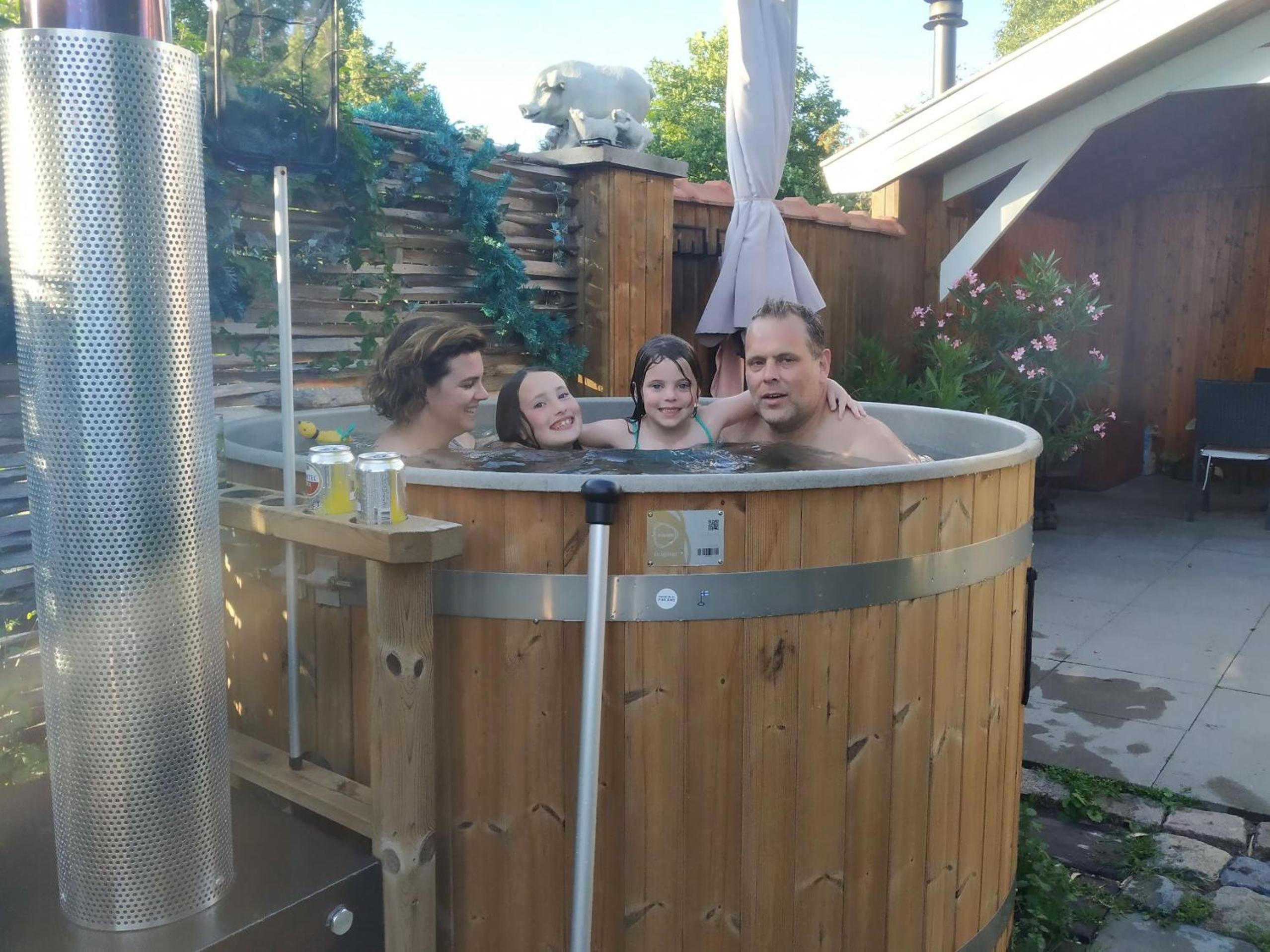 Wellness Chalet "Het Biggetje" Hottub - Sauna view 5
