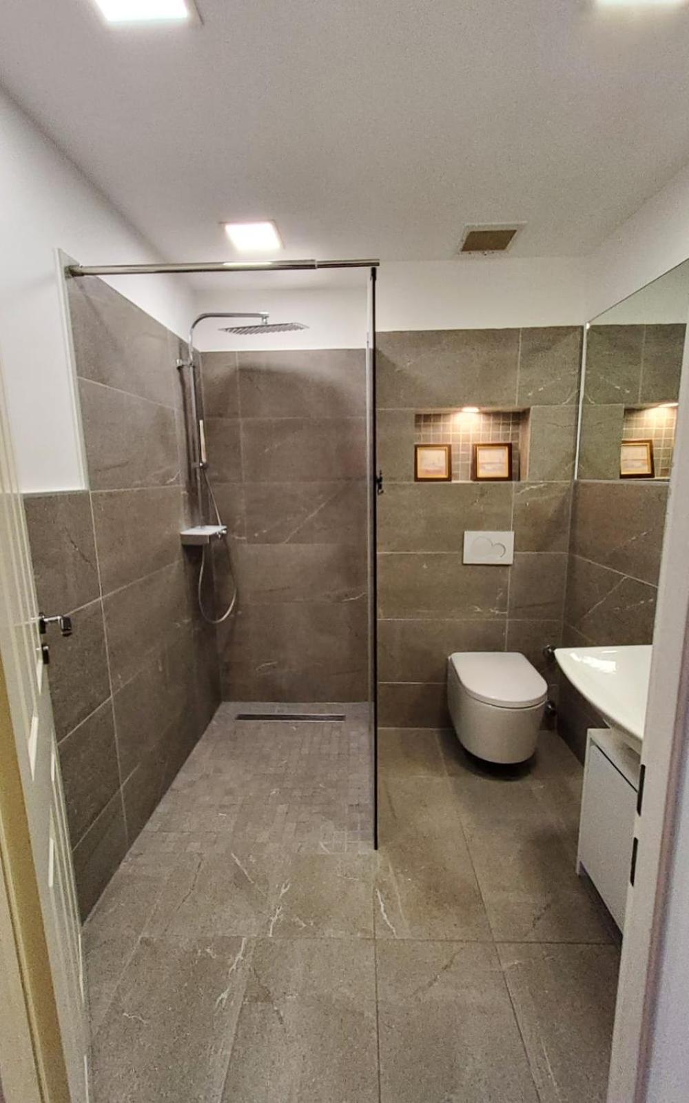 3 Zimmer Wohnung - Keine Party Wohnung ! 6 Personen
