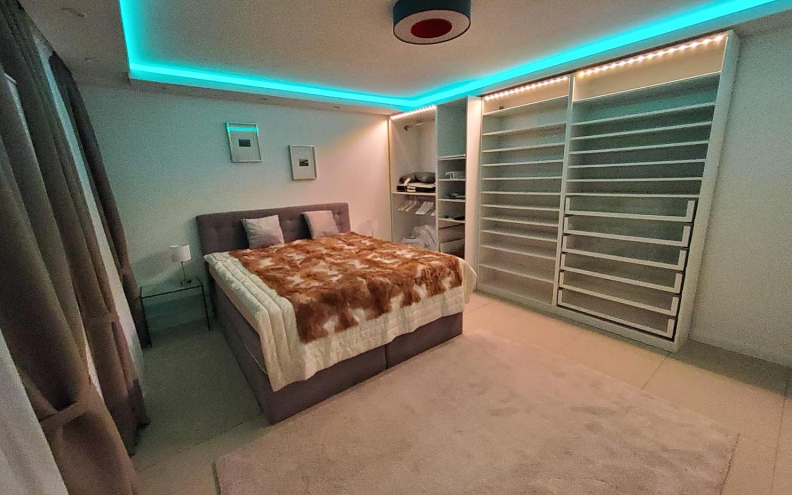 3 Zimmer Wohnung - Keine Party Wohnung ! 6 Personen