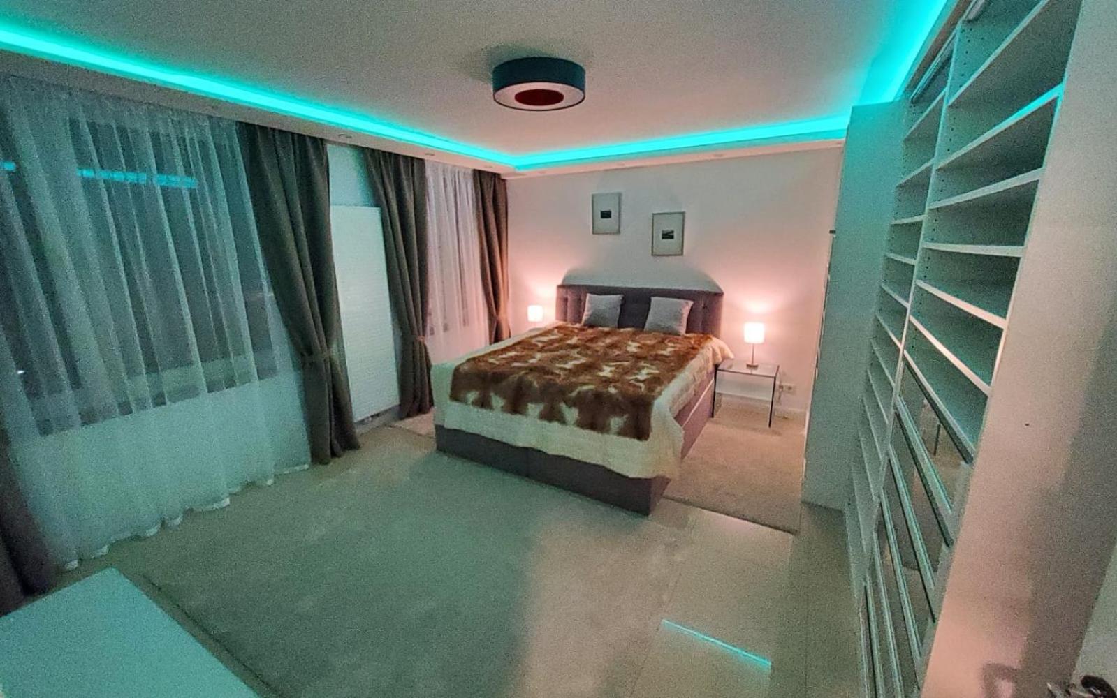 3 Zimmer Wohnung - Keine Party Wohnung ! 6 Personen