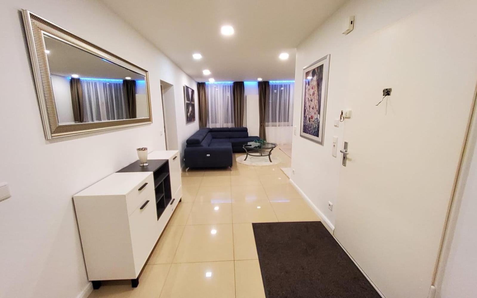 3 Zimmer Wohnung - Keine Party Wohnung ! 6 Personen