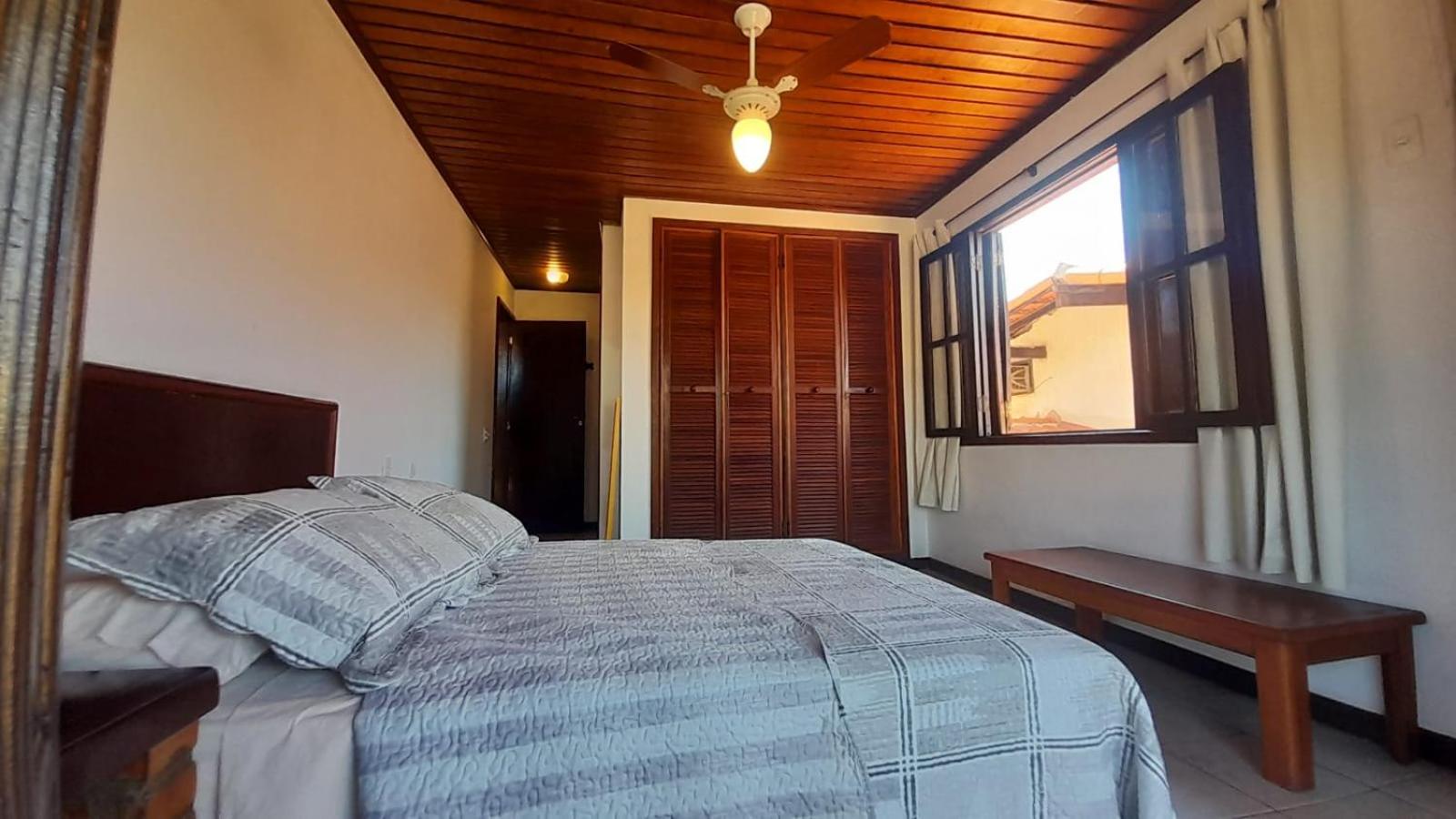 Casa com 4 suítes na praia de Geribá-Búzios