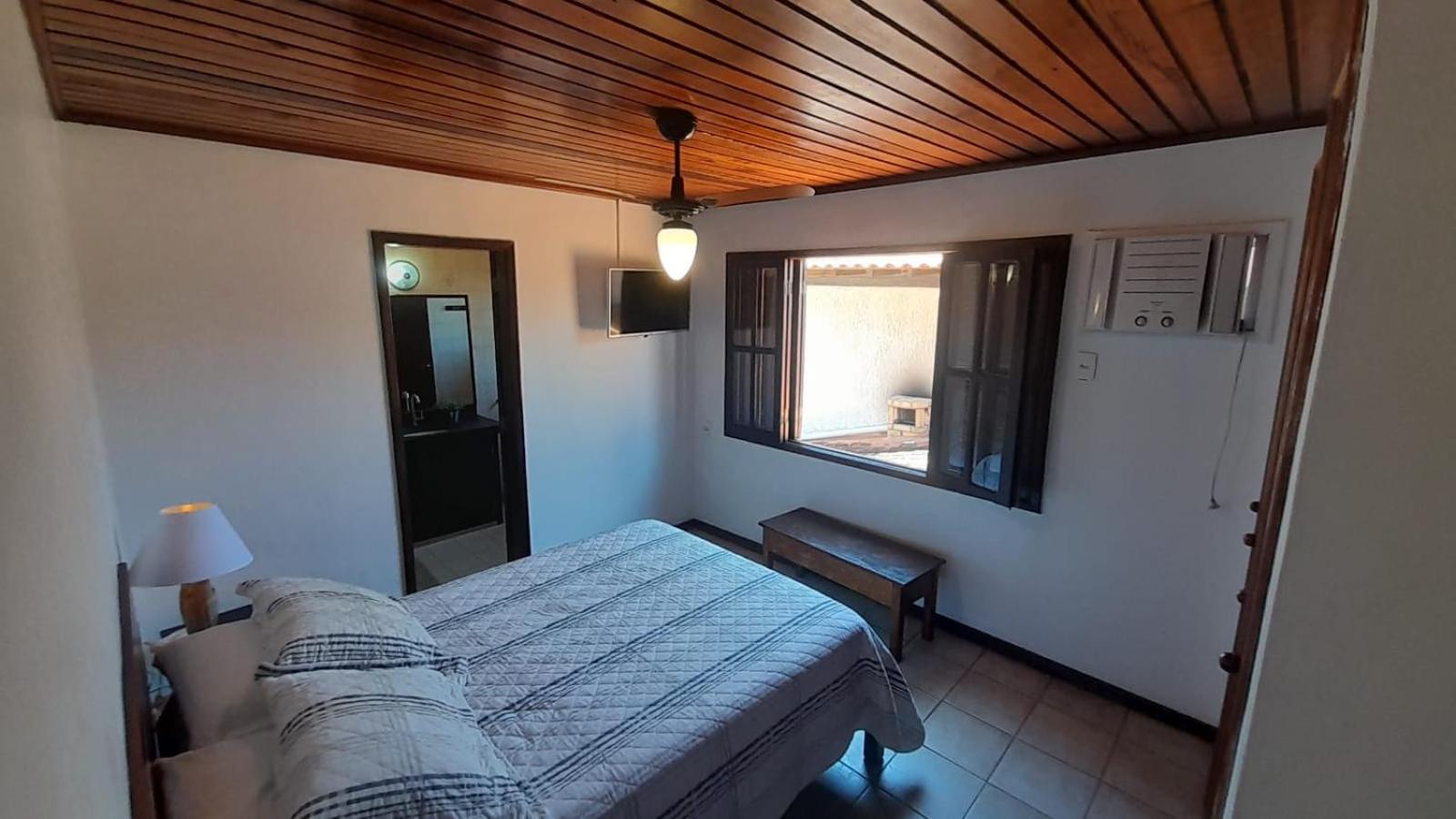 Casa com 4 suítes na praia de Geribá-Búzios