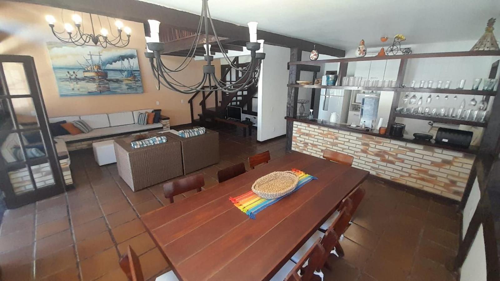 Casa com 4 suítes na praia de Geribá-Búzios