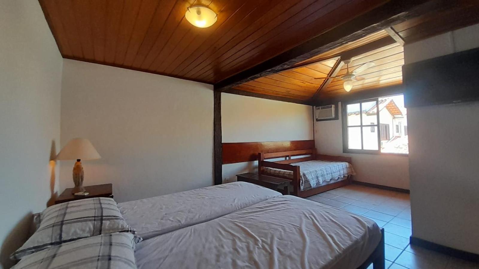 Casa com 4 suítes na praia de Geribá-Búzios