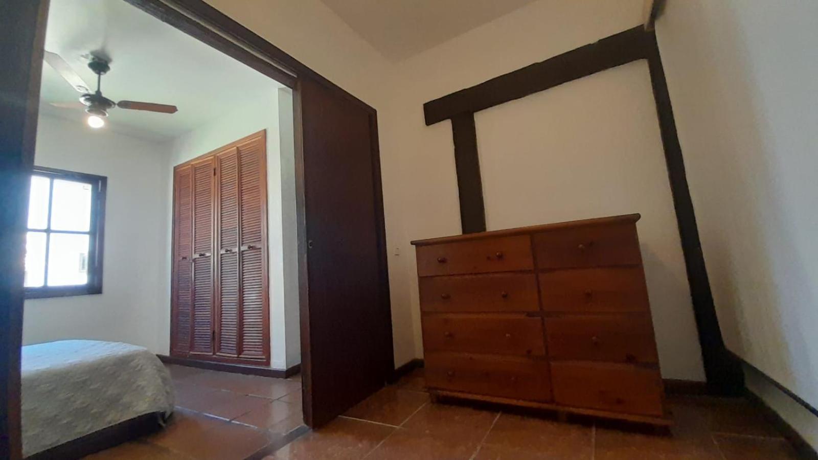 Casa com 4 suítes na praia de Geribá-Búzios