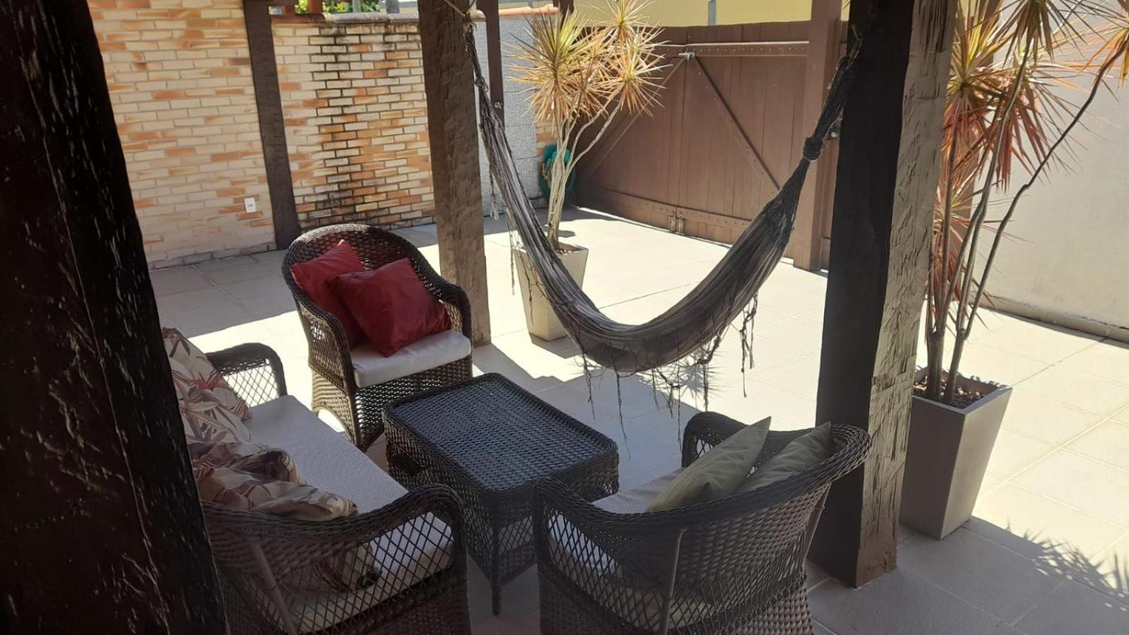 Casa com 4 suítes na praia de Geribá-Búzios