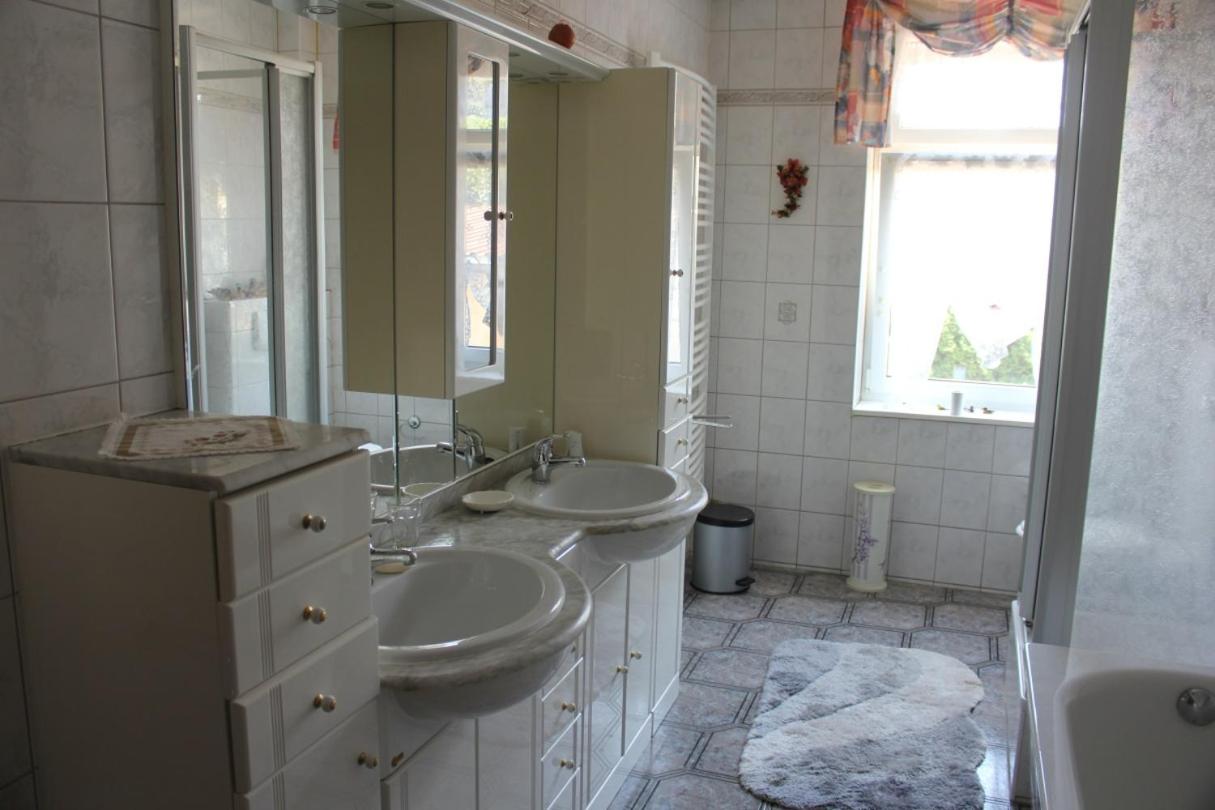 Private Zimmer Große