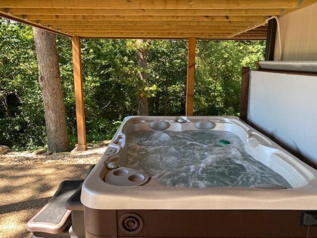 Rock Ledge Retreat view 4