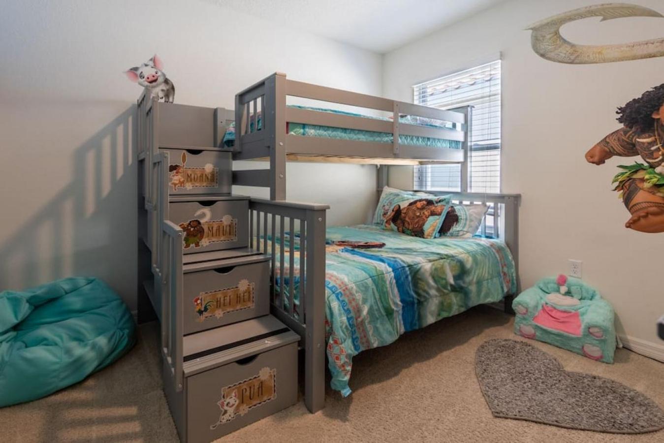 Solterra resort 5 beds pool gameroom near Disney