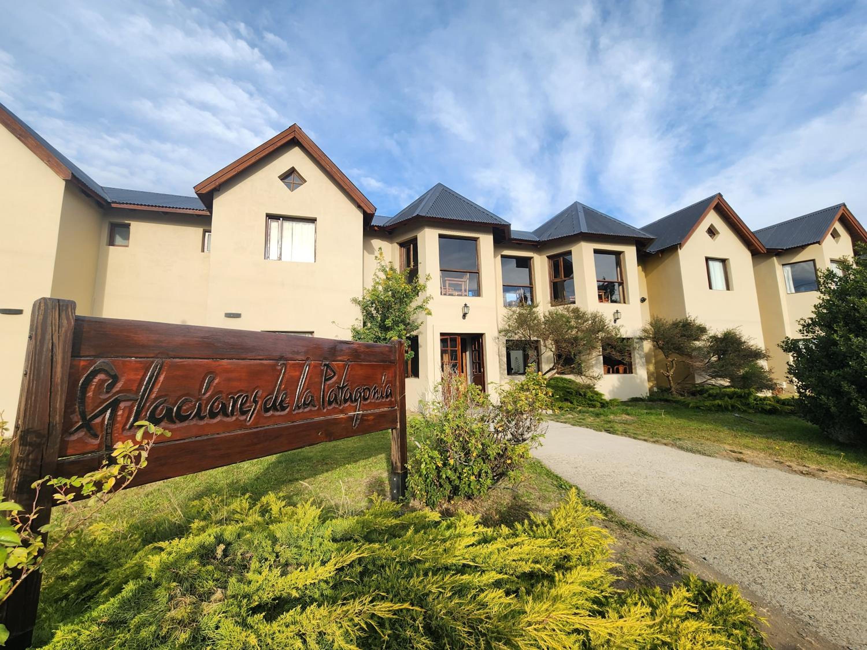 Hotel Glaciares De La Patagonia - Image 1