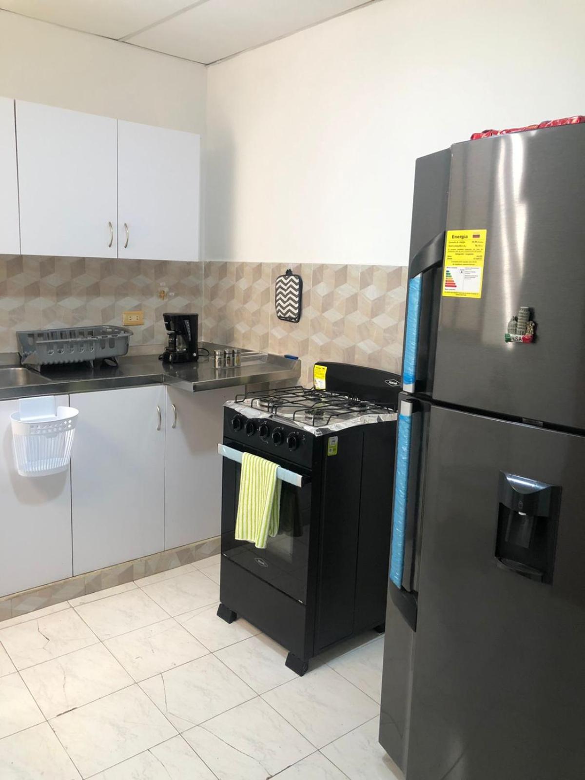 Habitación cerca al aeropuerto 1