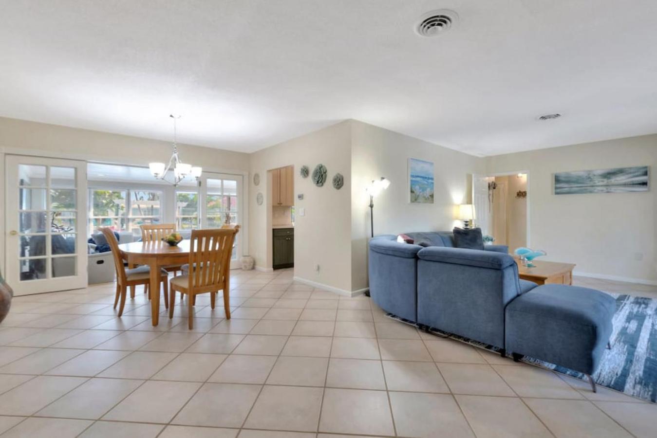 Casa by The Cove 3 bedroom 2 bath plus Office Intracoastal Front with Heated Pool and Spa view 5