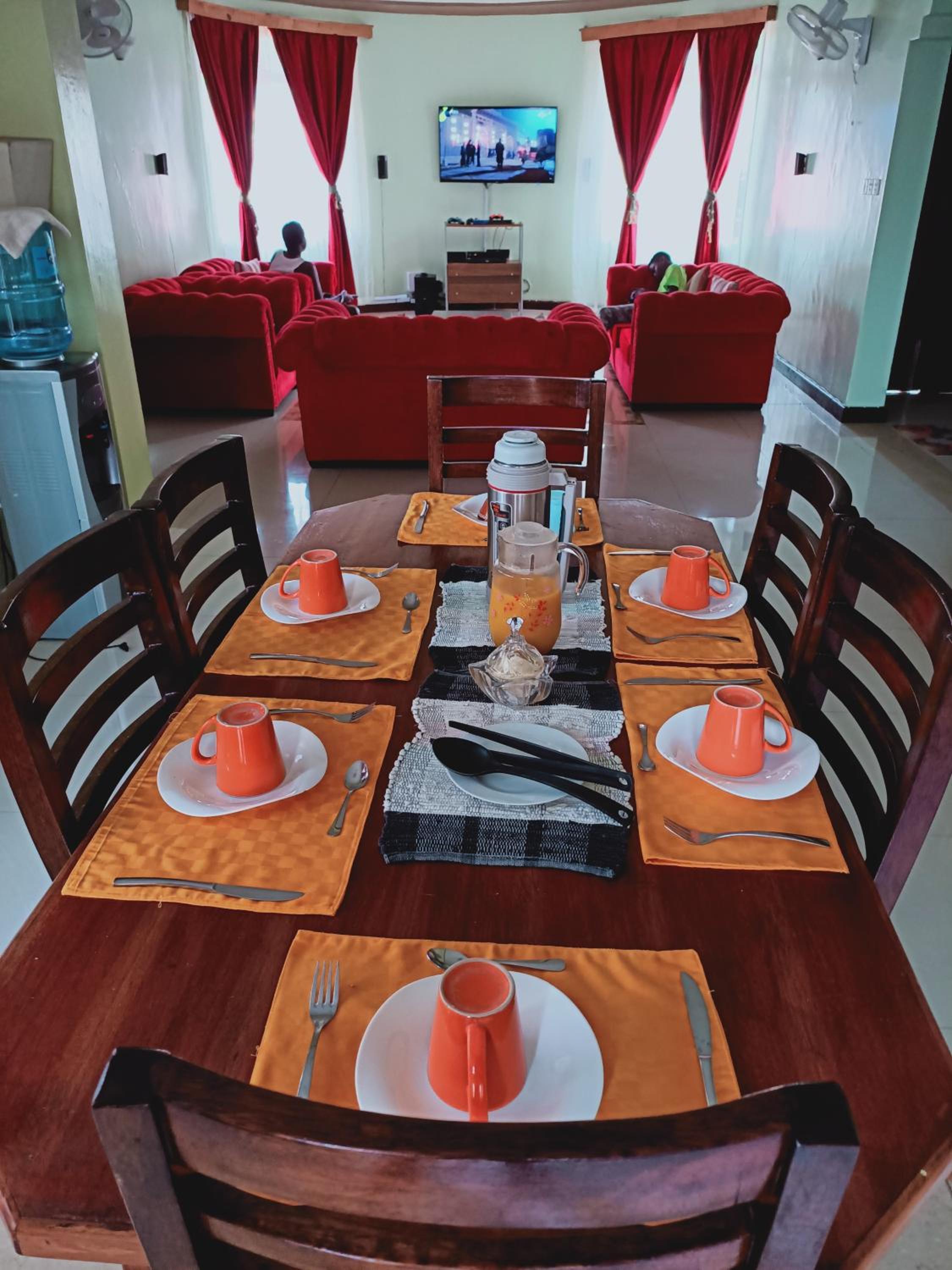 dining