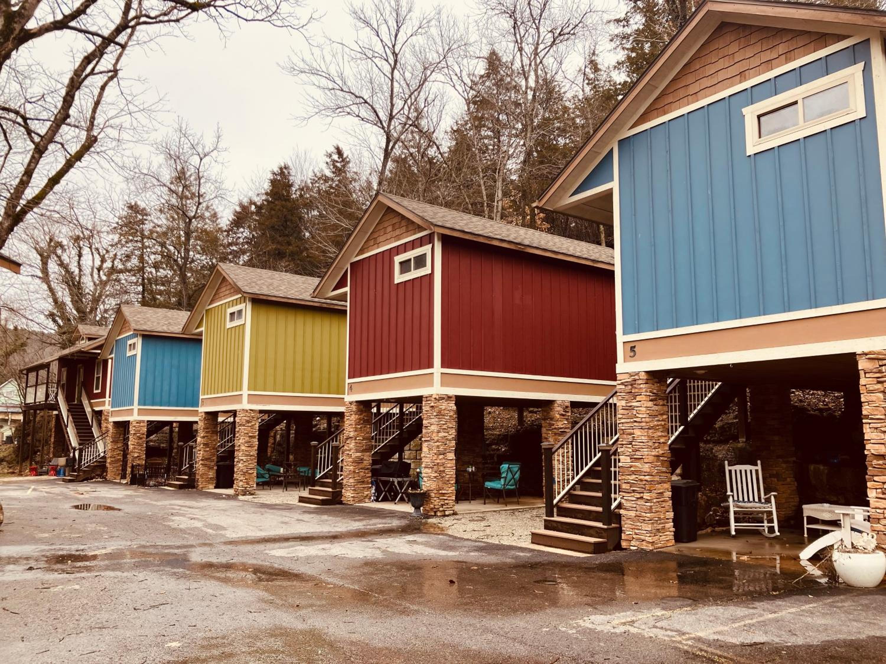 All Seasons Inn