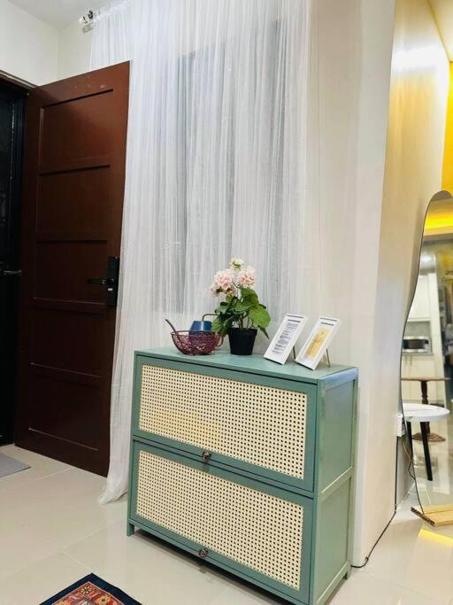 Townhouse with game area and access to swimming pool