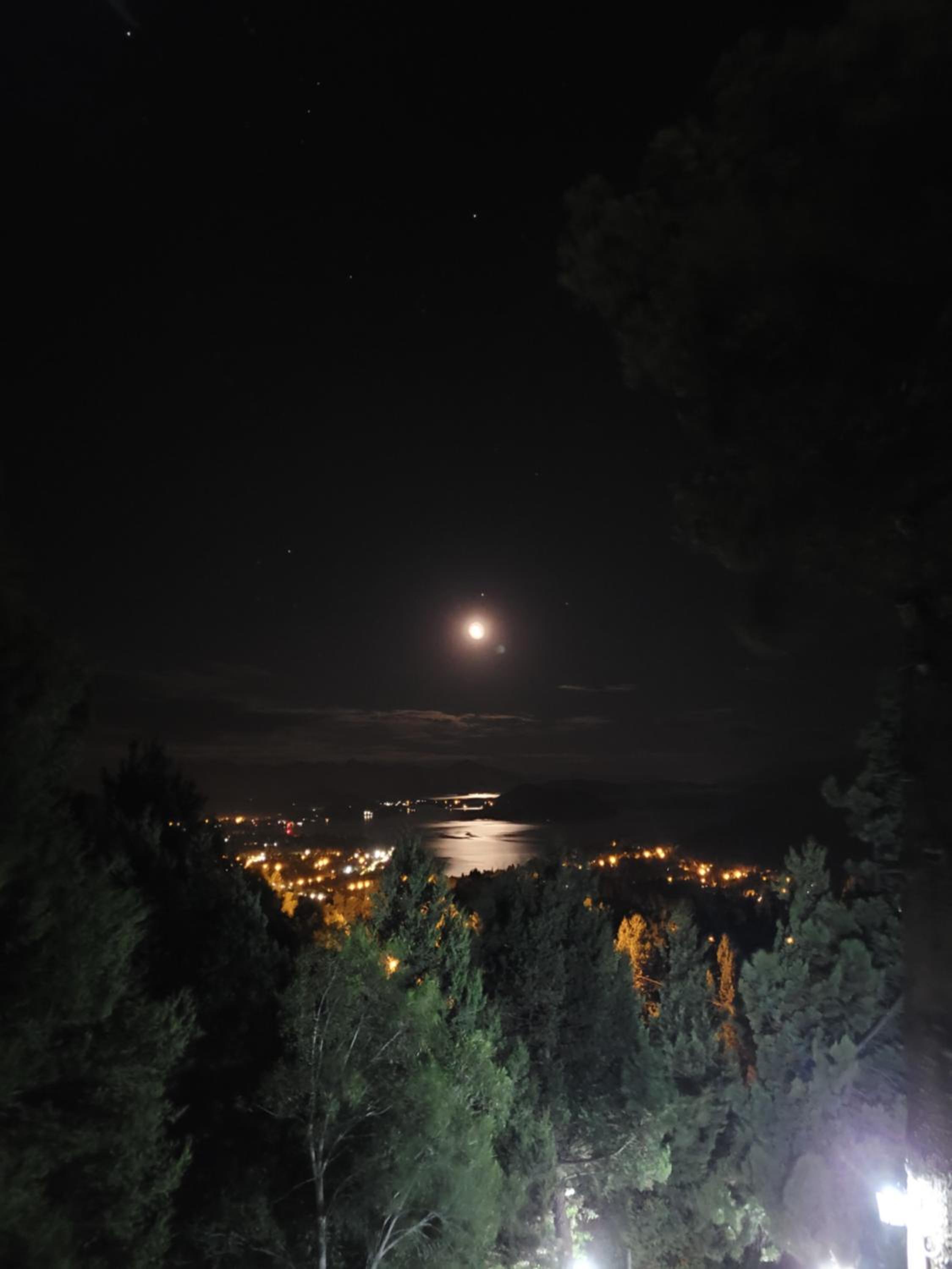 Cabaña con increíble vista al Nahuel Huapi