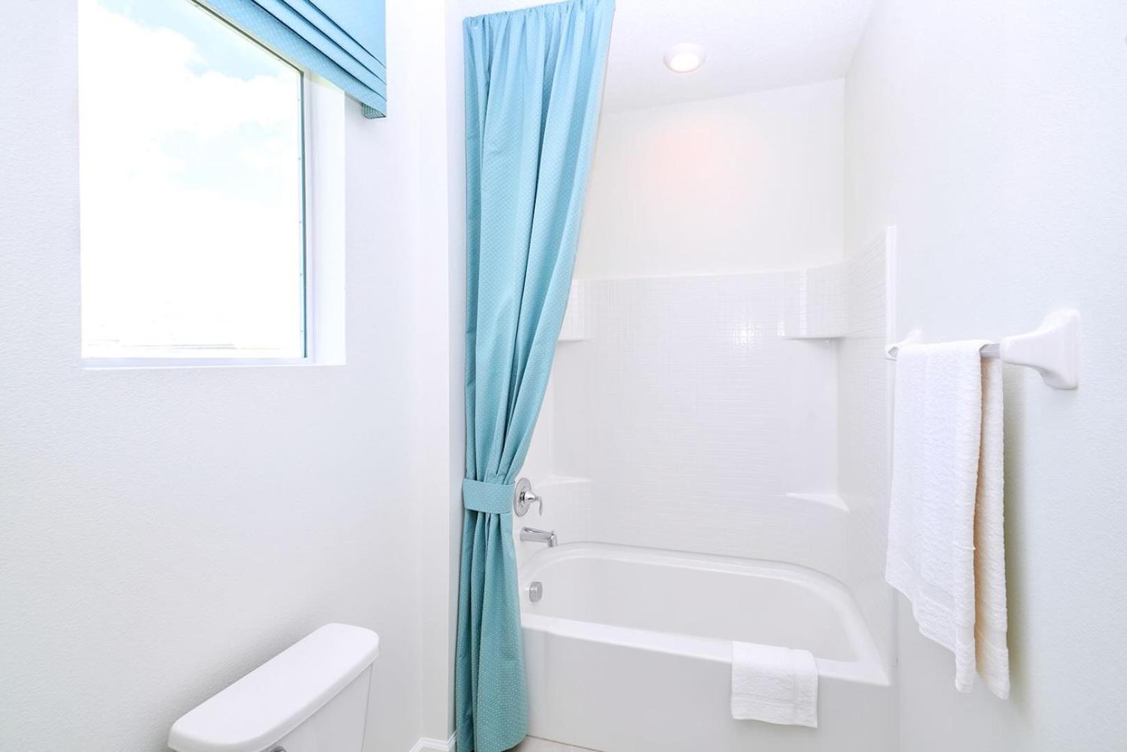 12BR Family Home w Pool and Hot tub view 4
