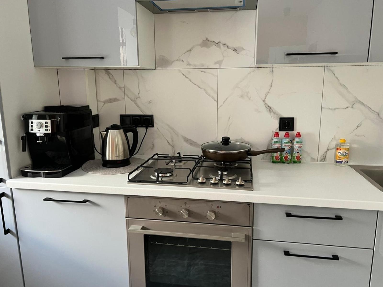 Gold Apartment Vysochana18