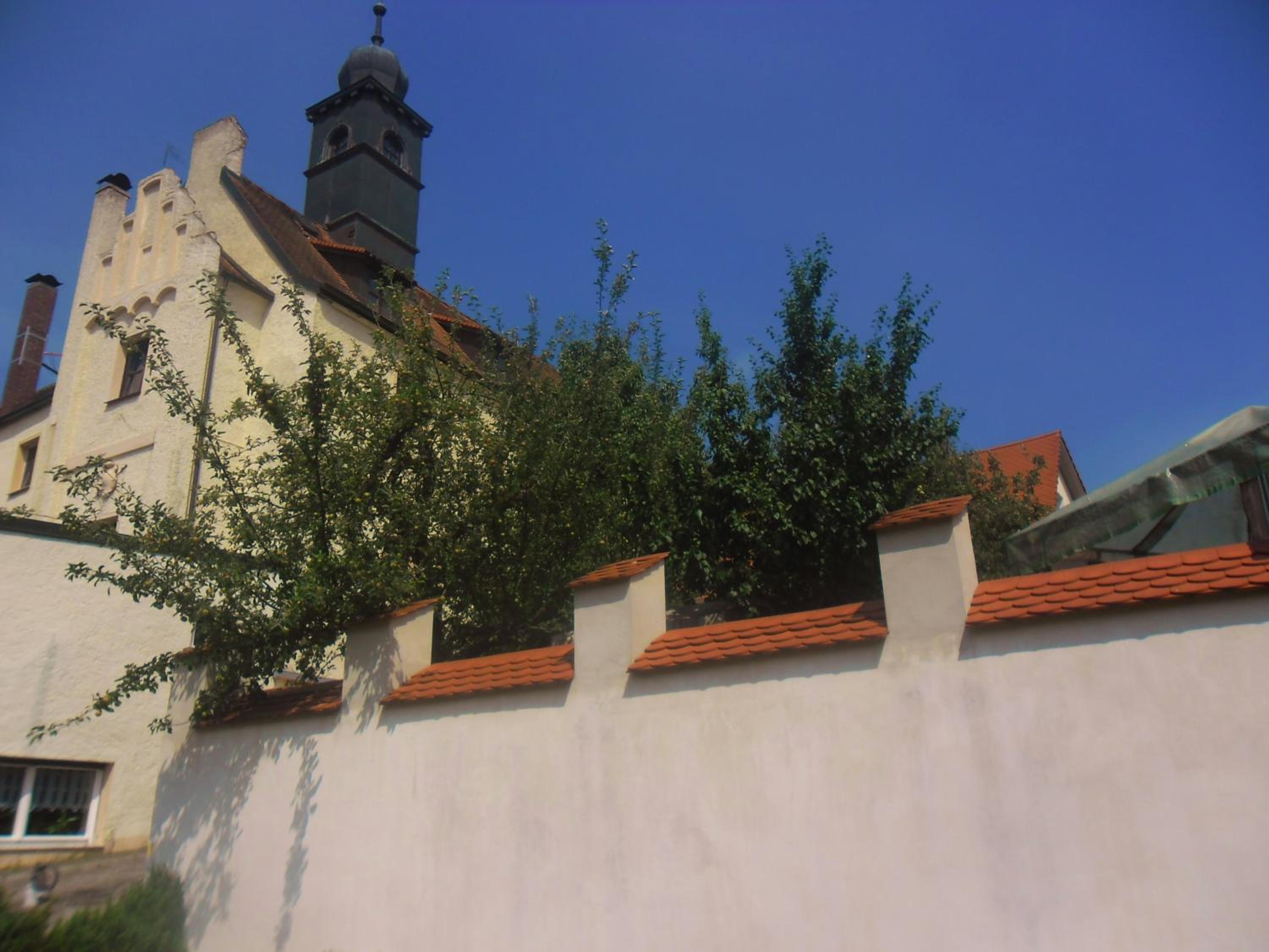 Schloss Weichs zu Regensburg mit 2Schlafzimmer Parkplatz Internet 75qm Zentrum view 2