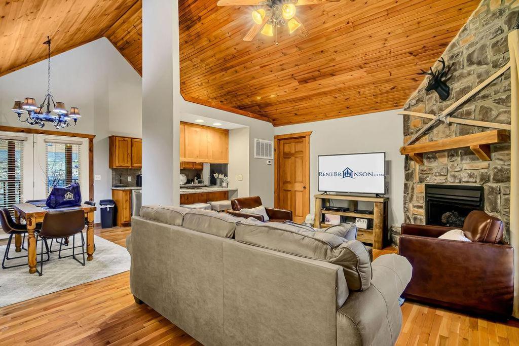 Hibernation Hollow at Stonebridge view 5