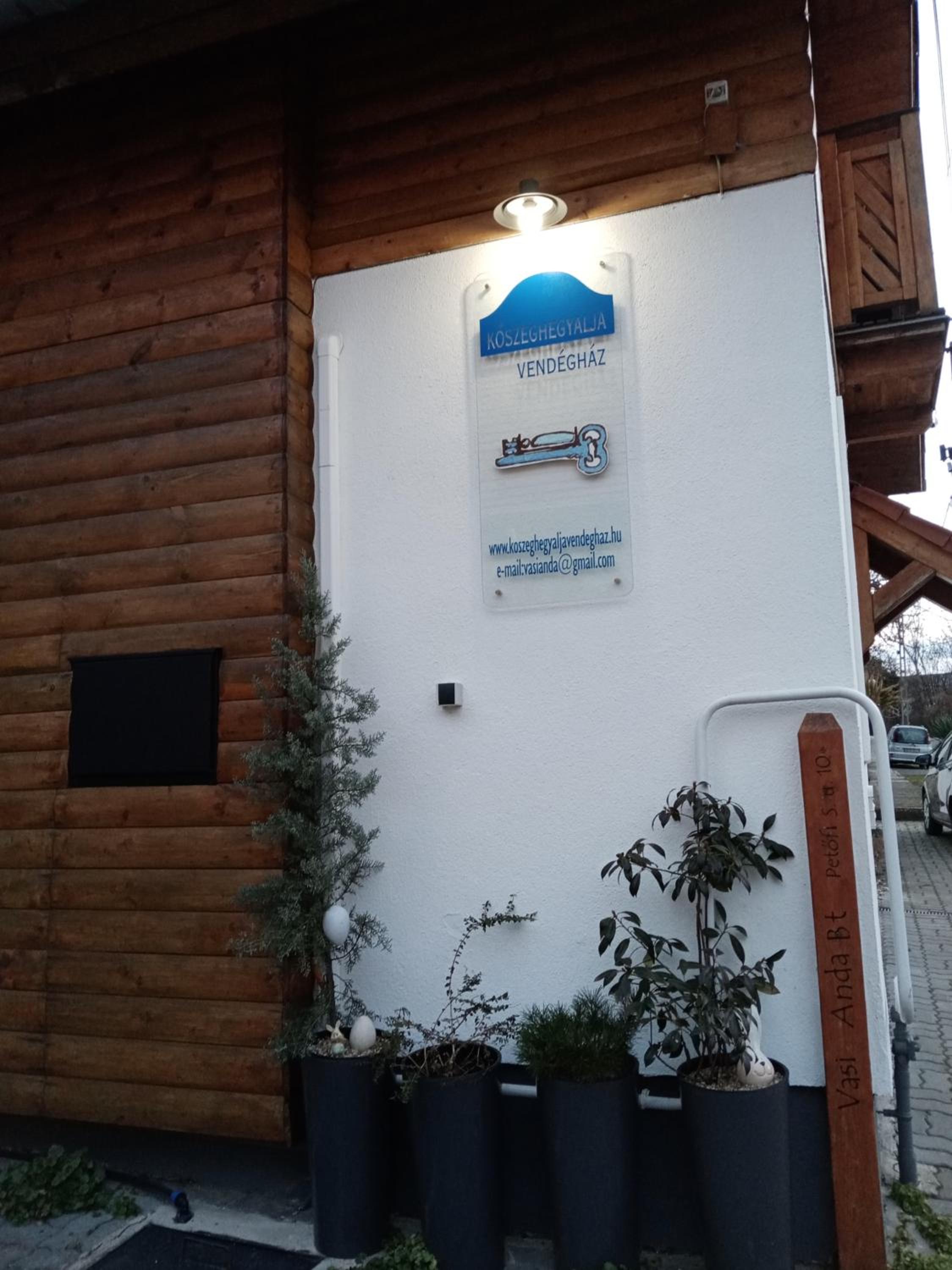 Kőszeghegyalja Vendégház view 2