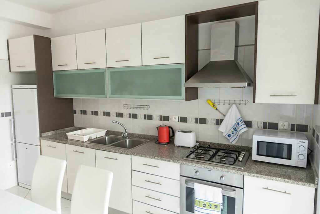 3 bedroom apt, Exterior POOL , Cidadela - LCGR
