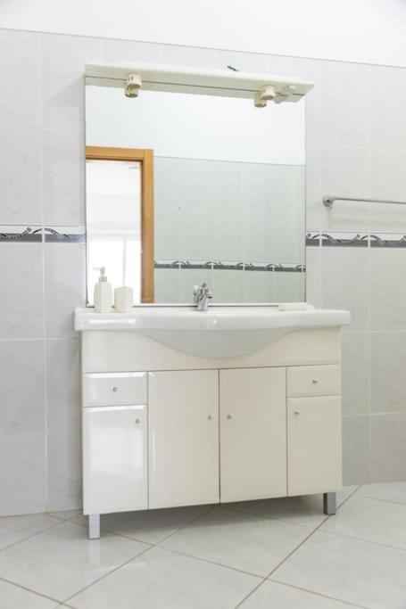 3 bedroom apt, Exterior POOL , Cidadela - LCGR