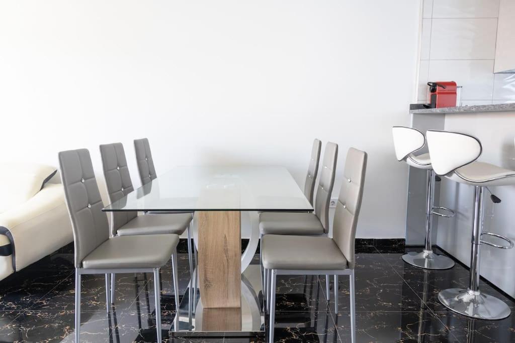3 bdr apt, Palmarejo - LCGR
