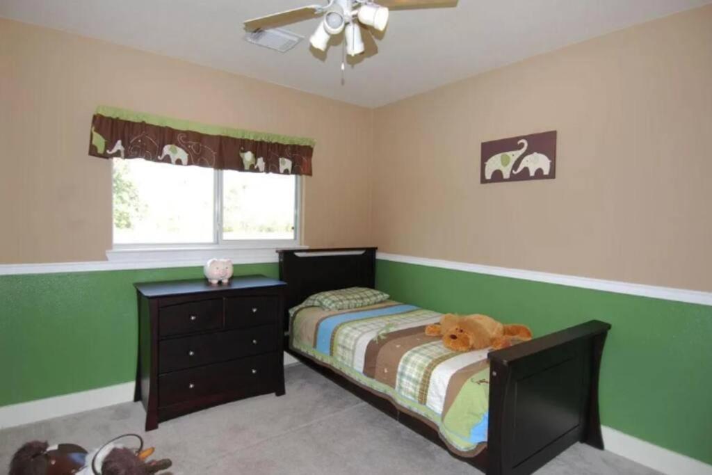 Enjoy Vacation in a Quiet Area with Huge Backyard - Property Image 10