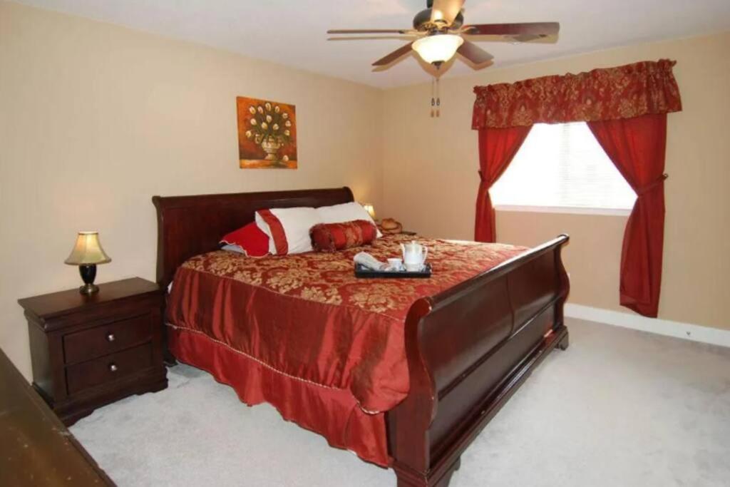 Enjoy Vacation in a Quiet Area with Huge Backyard - Property Image 3
