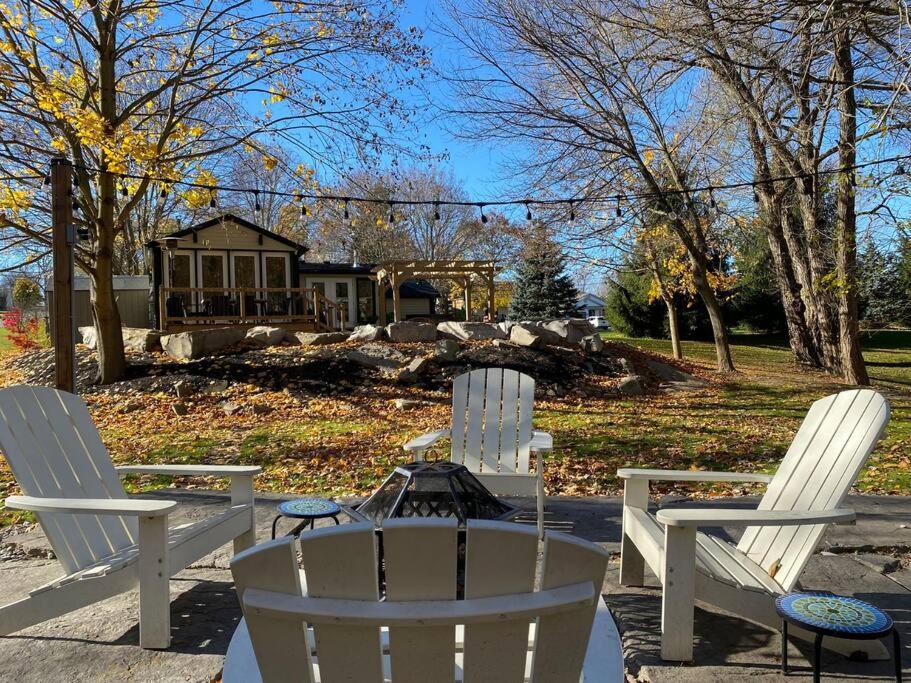 Disconnect From Reality/ River House/Hot Tub/Pet Friendly