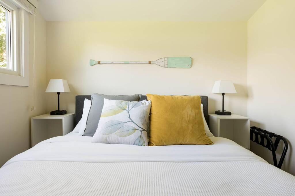 Disconnect From Reality/ River House/Hot Tub/Pet Friendly