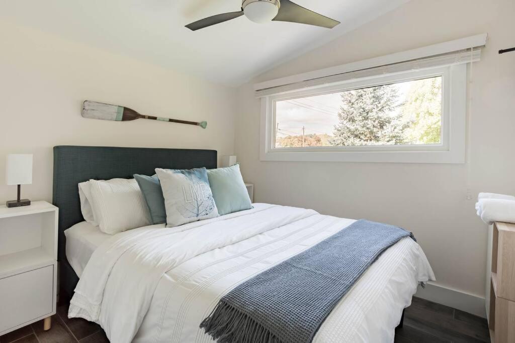 Disconnect From Reality/ River House/Hot Tub/Pet Friendly