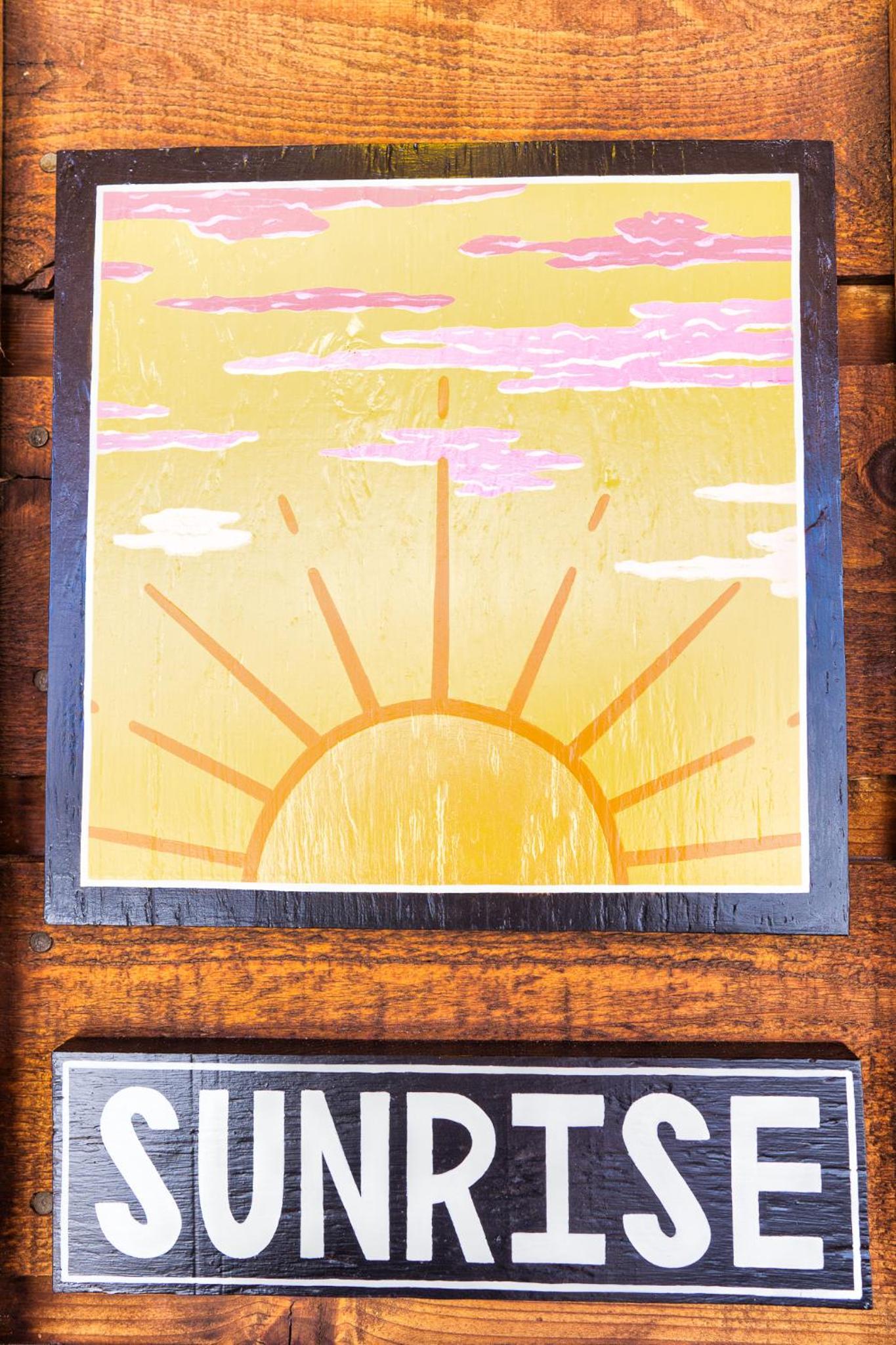 The Loubird Inn