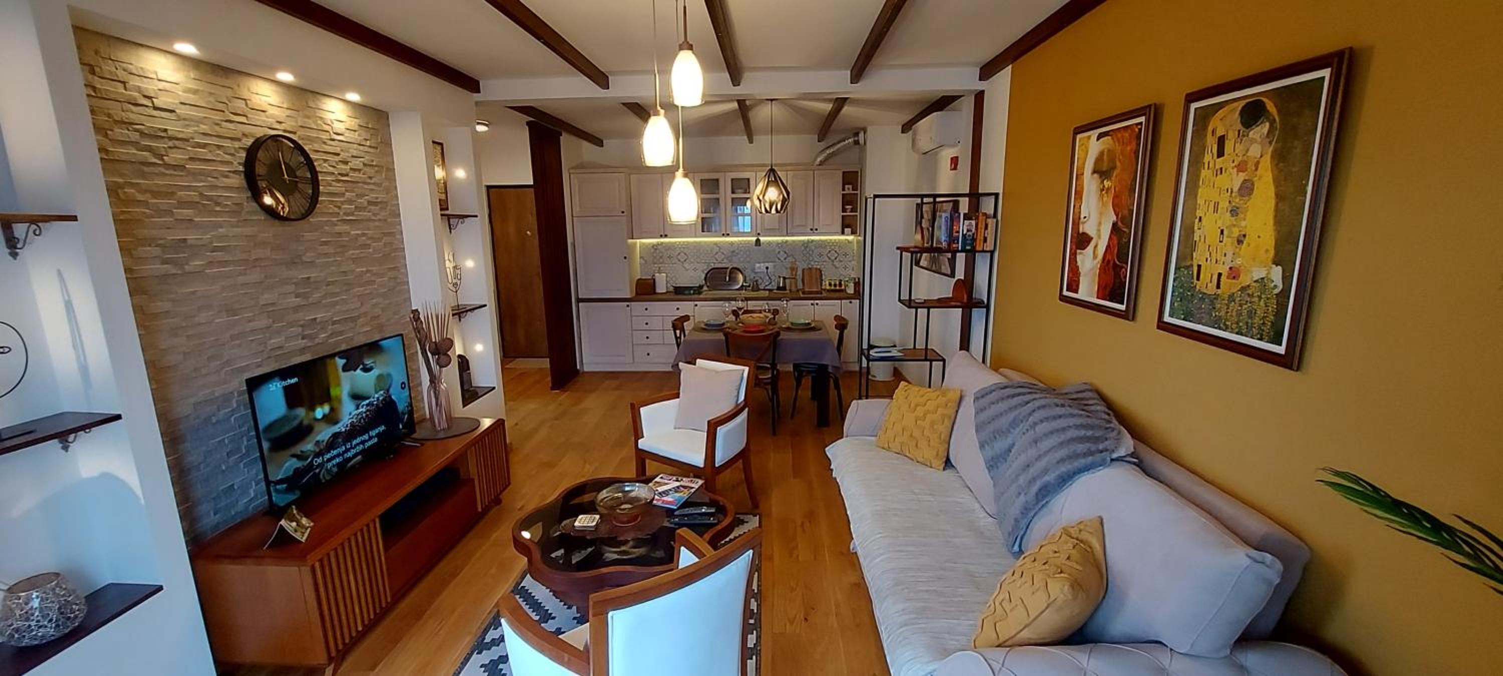 Yellow apartman