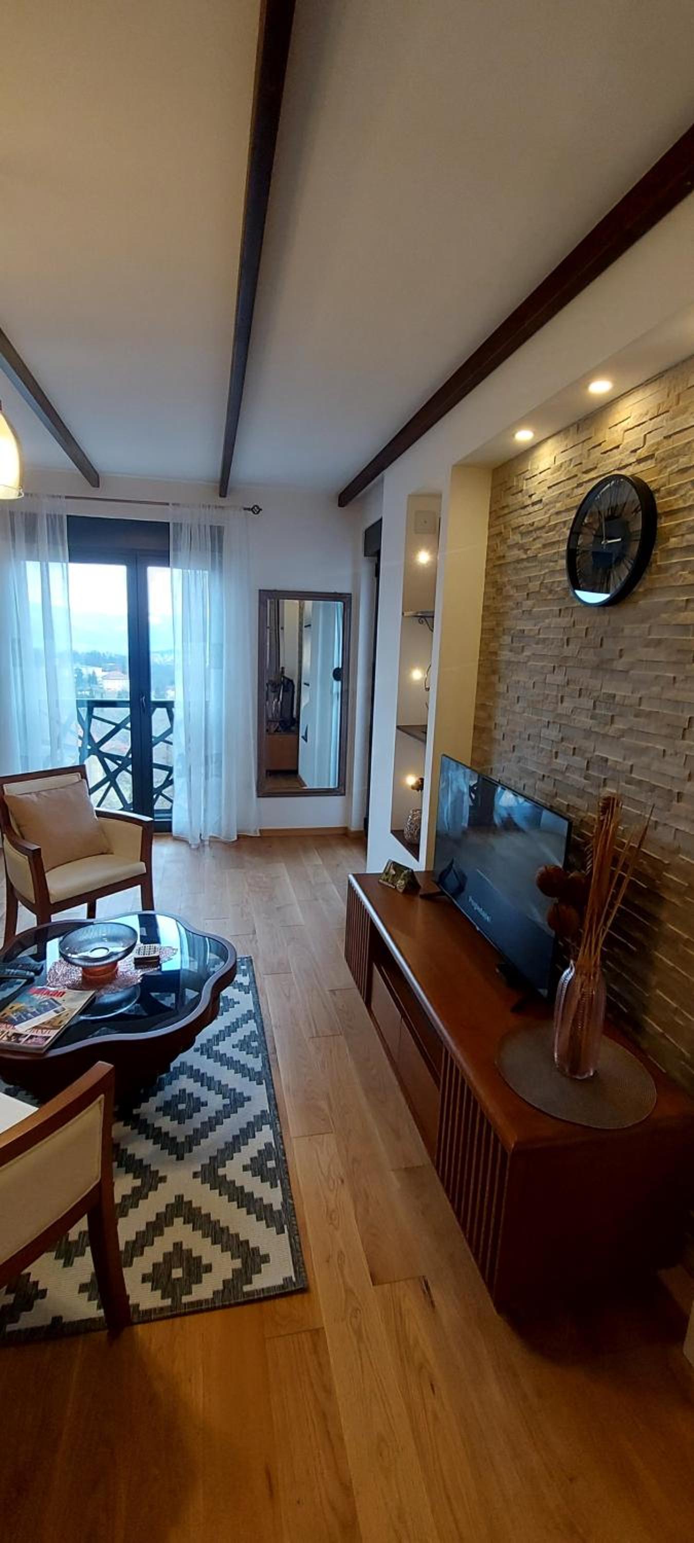Yellow apartman