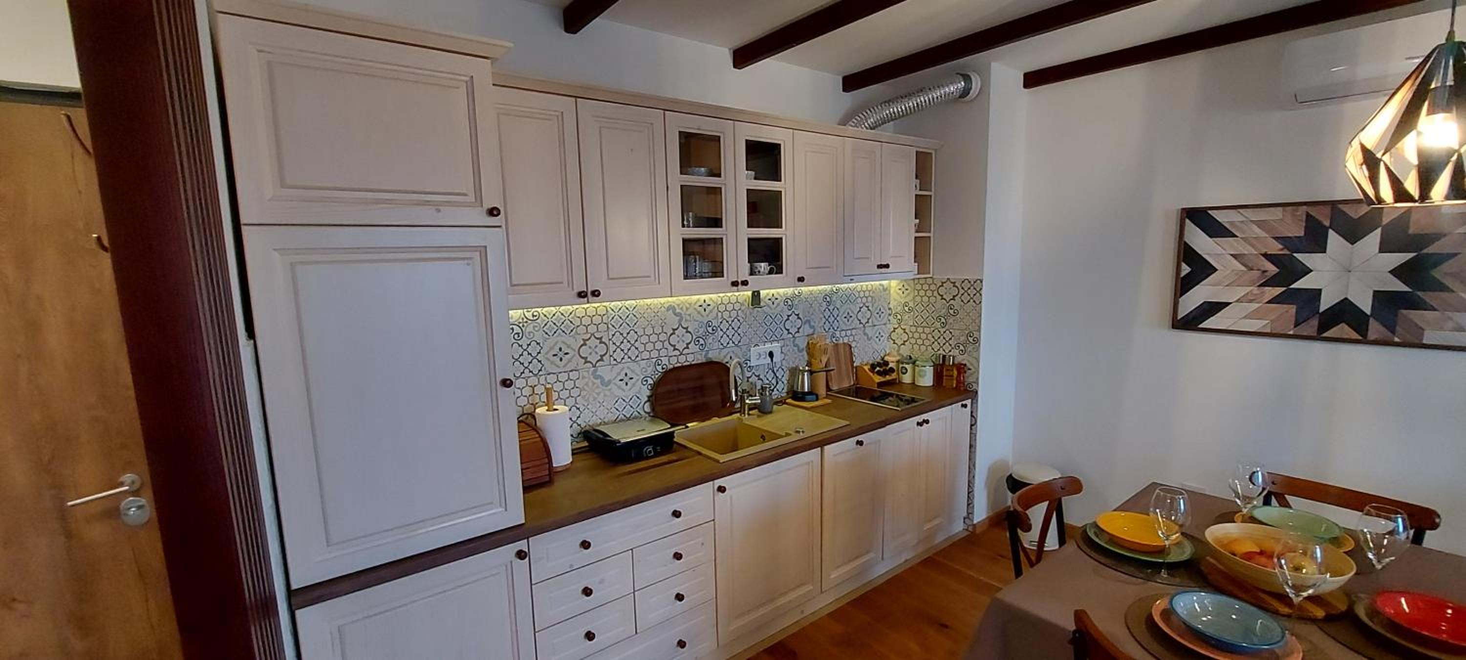 Yellow apartman