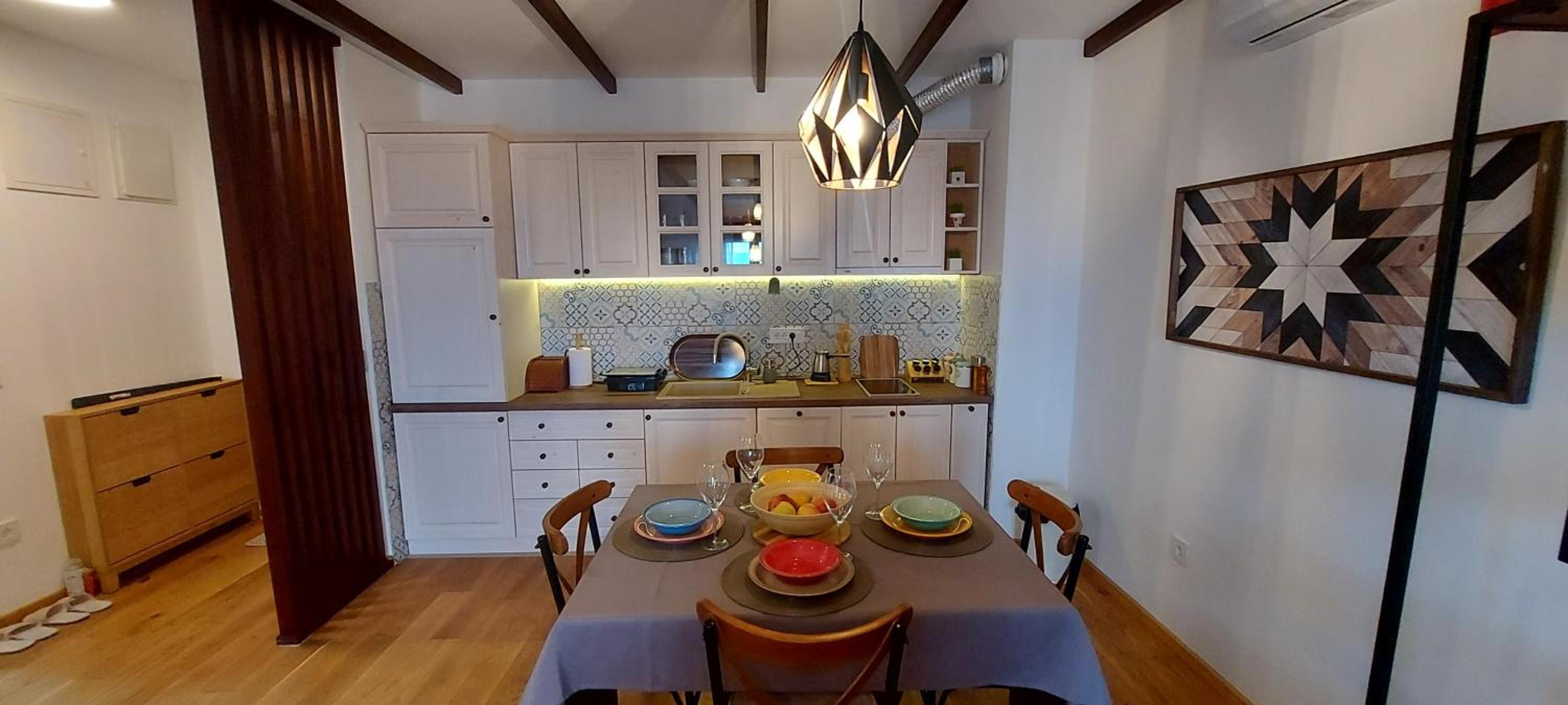 Yellow apartman
