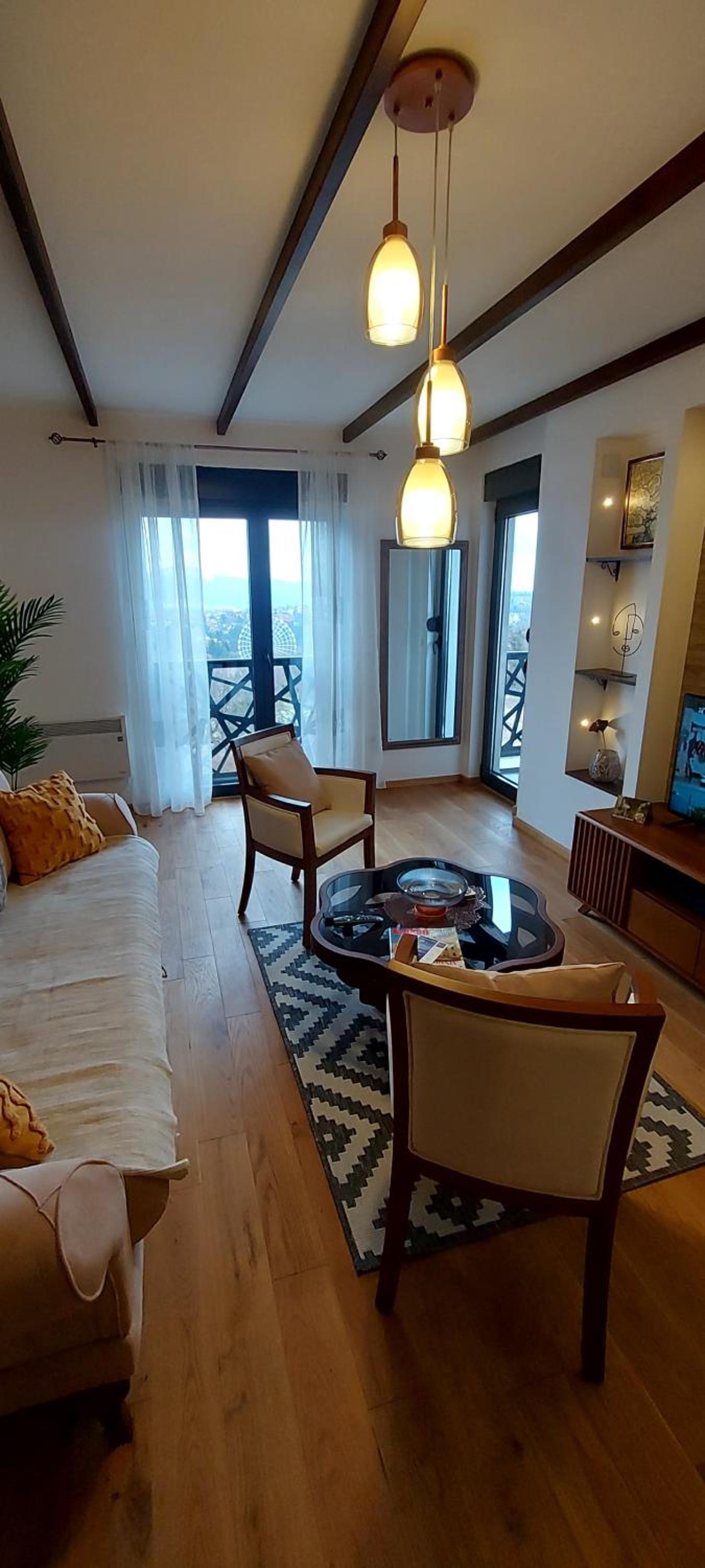 Yellow apartman