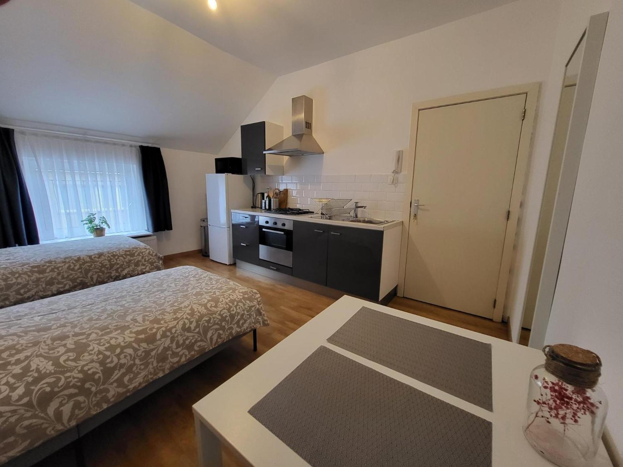 Studios idéalement situés - EU