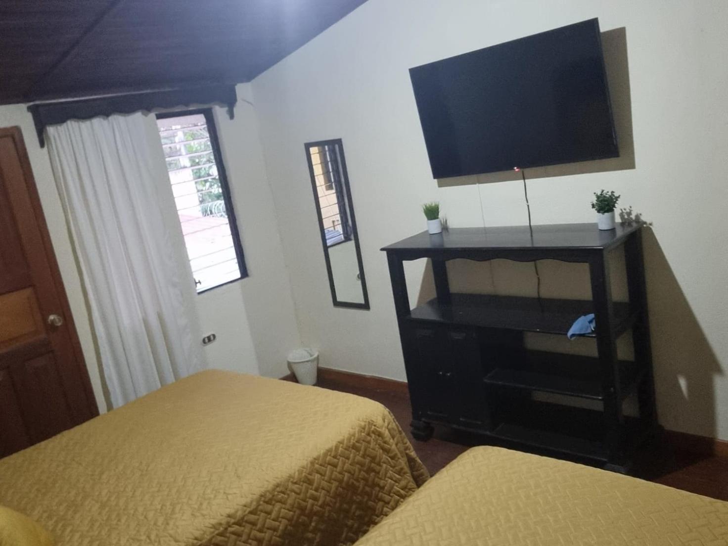 AZURA HOTEL BOUTIQUE