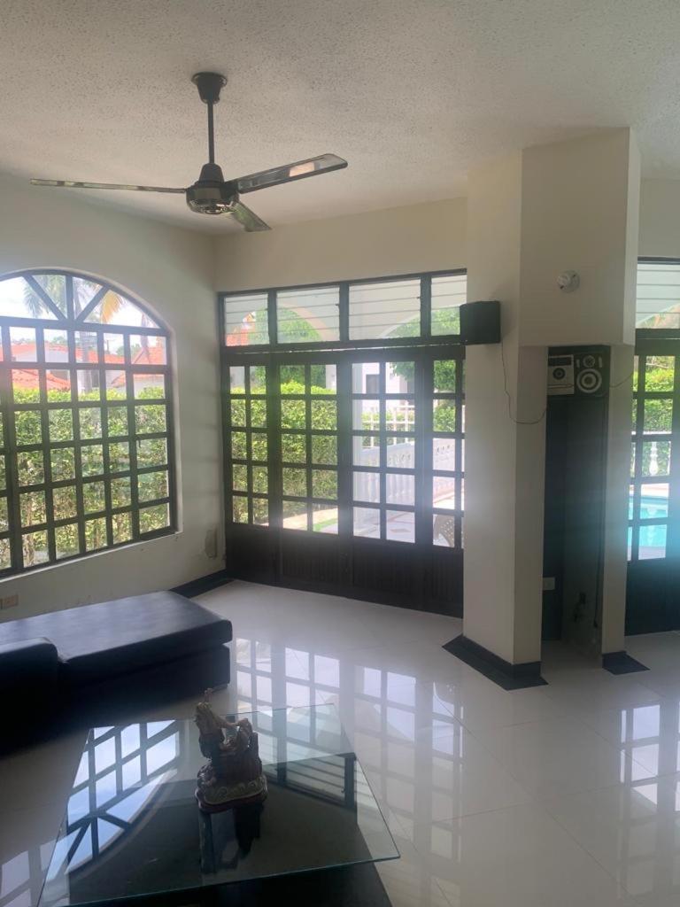 Casa campestre Hacienda estancia, en Melgar con piscina privada