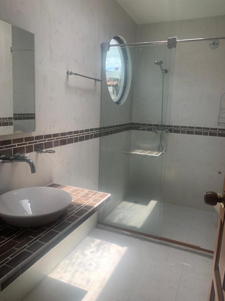 Casa campestre Hacienda estancia, en Melgar con piscina privada