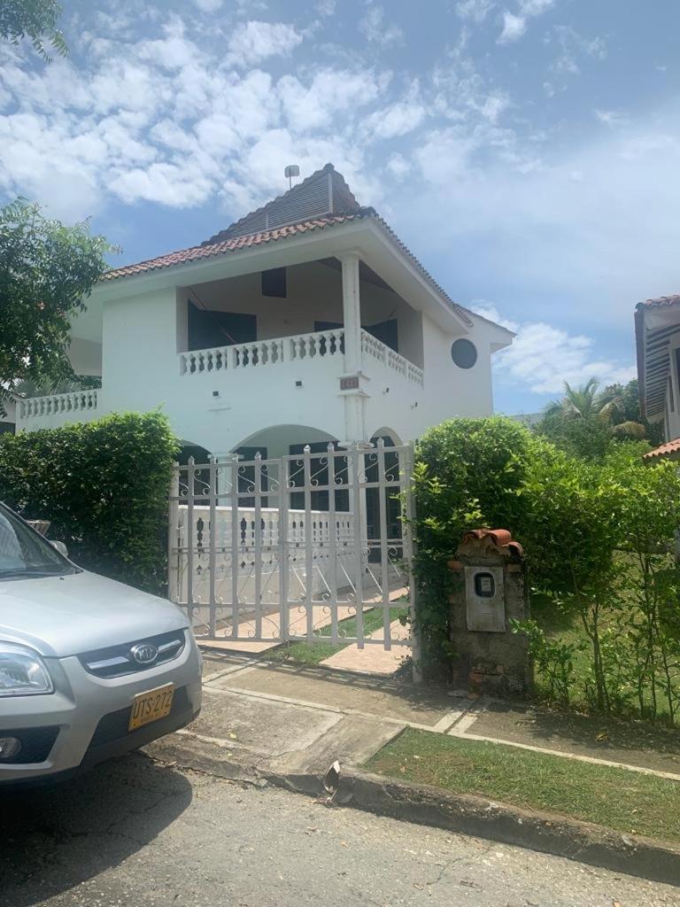 Casa campestre Hacienda estancia, en Melgar con piscina privada